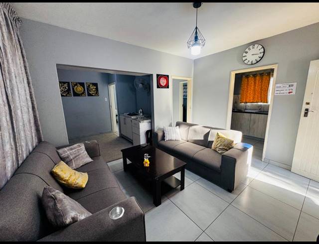 2 BEDROOM APARTMENT FOR SALE IN PIETERMARITZBURG CENTRAL